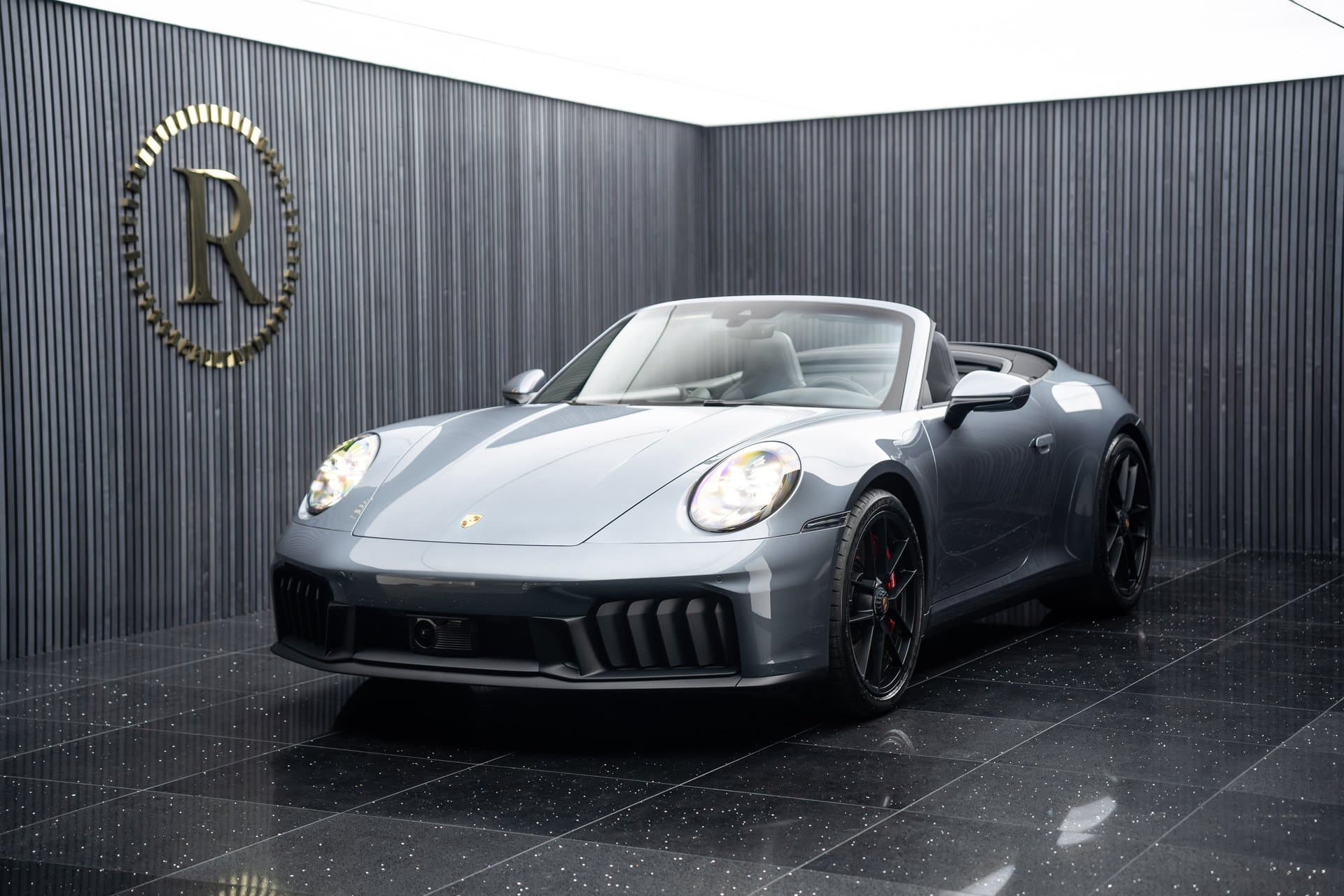 PORSCHE 911 Carrera 4 Cabriolet GTS PDK