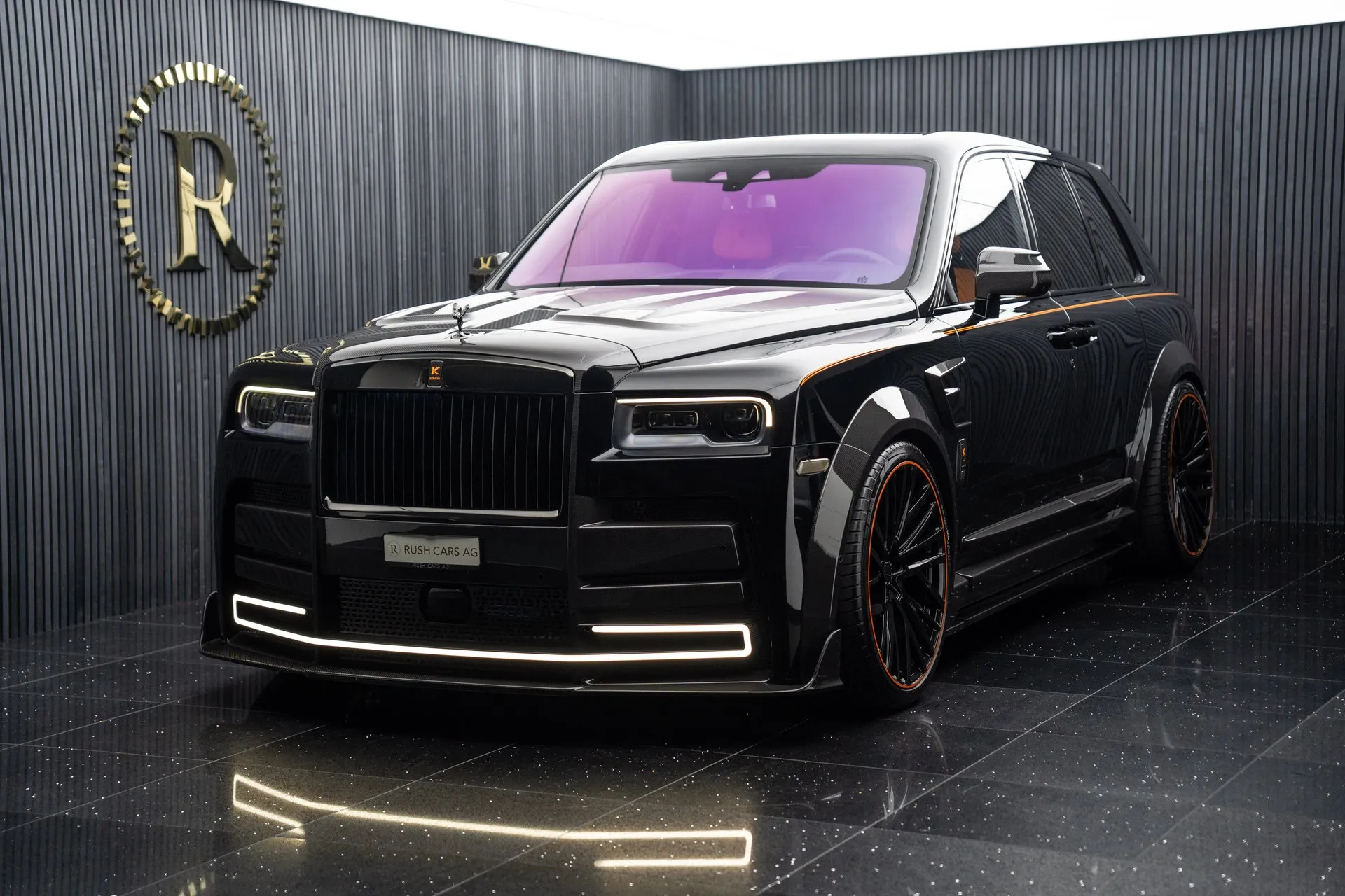 ROLLS-ROYCE Cullinan 6.7 V12 Black Badge KEYVANY